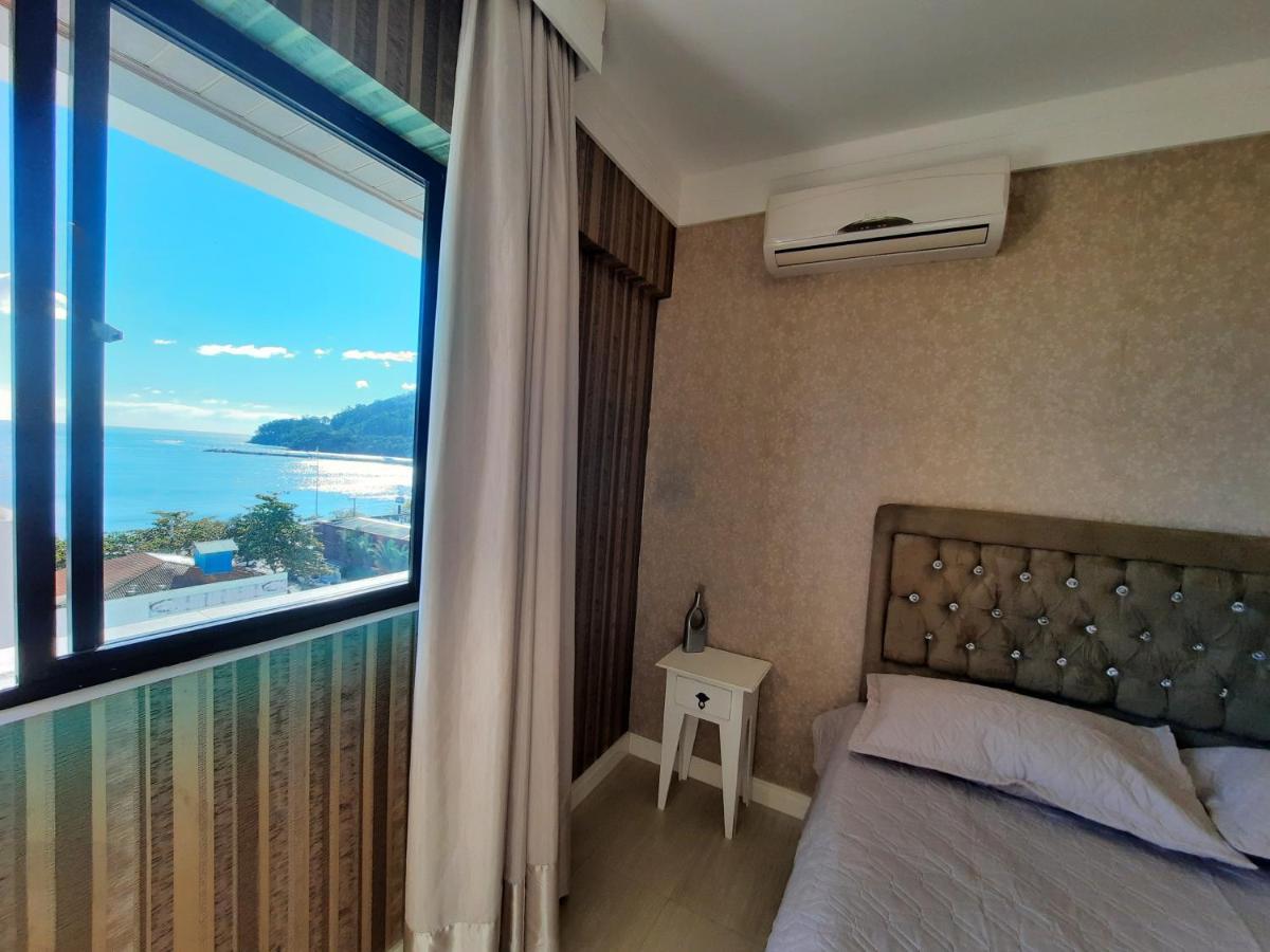 3 Suites Linda Vista Da Orla De Bc A 50M Da Praia - Somente Familiares Balneário Camboriú Exteriér fotografie