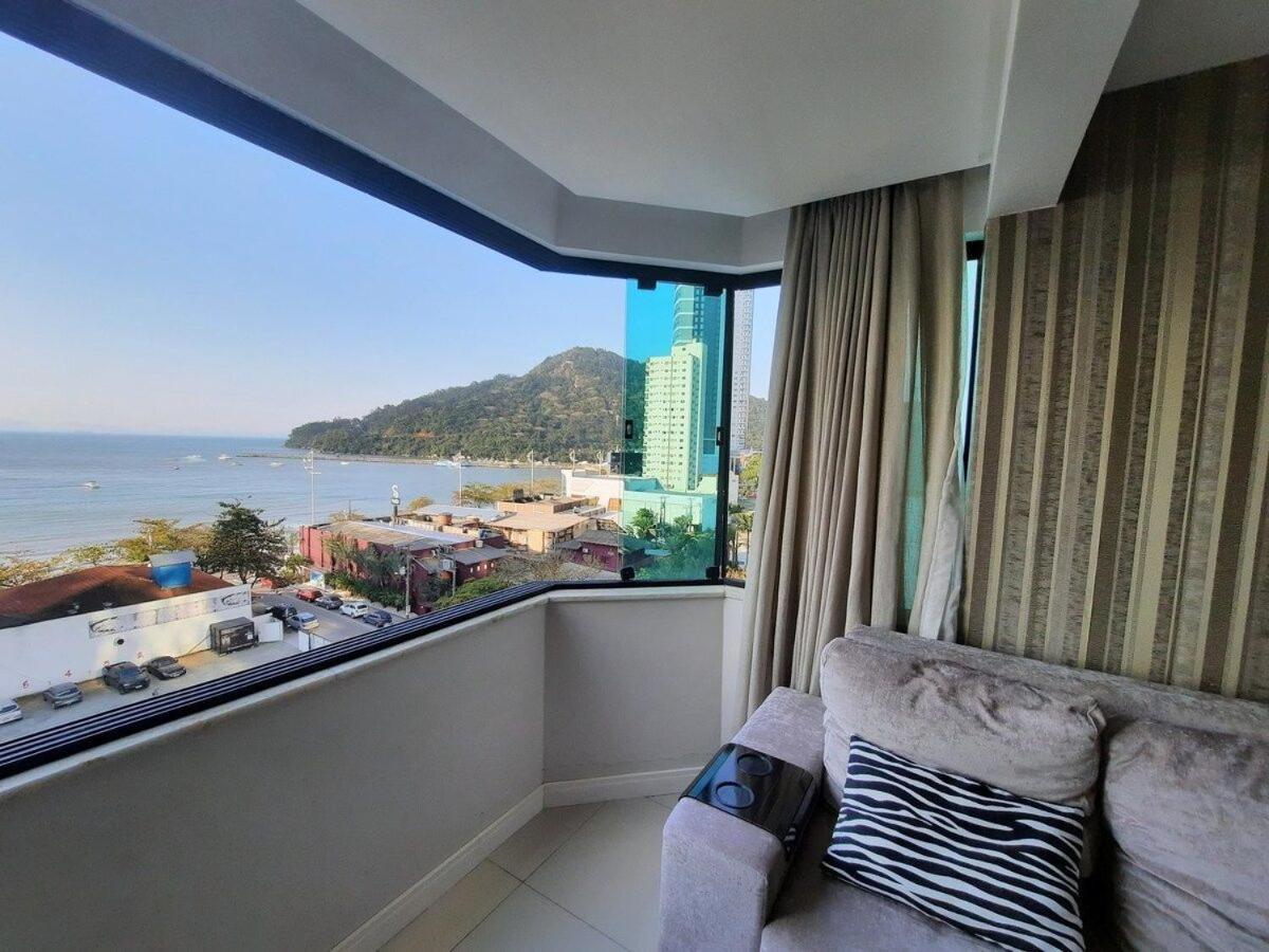 3 Suites Linda Vista Da Orla De Bc A 50M Da Praia - Somente Familiares Balneário Camboriú Exteriér fotografie
