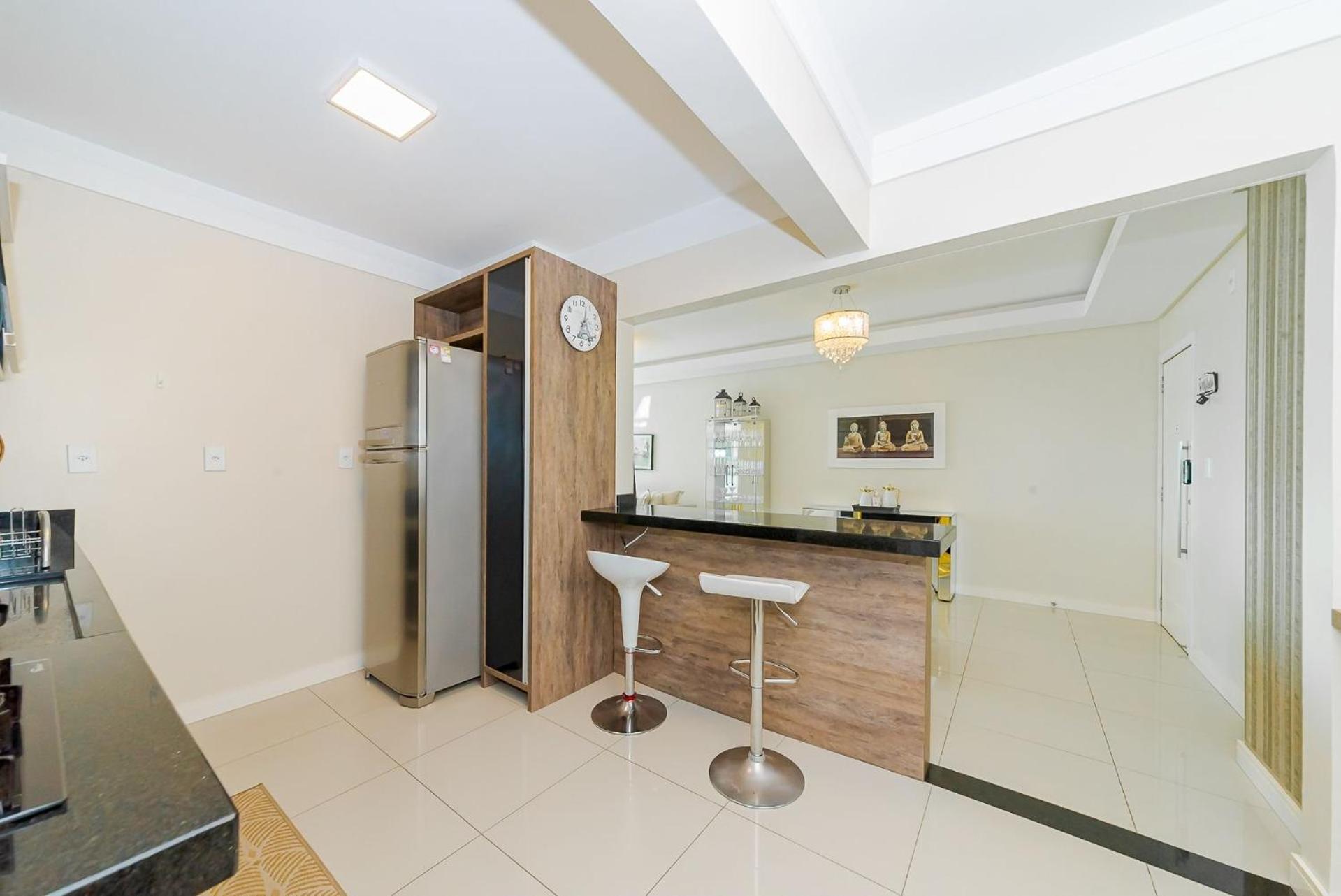 3 Suites Linda Vista Da Orla De Bc A 50M Da Praia - Somente Familiares Balneário Camboriú Exteriér fotografie