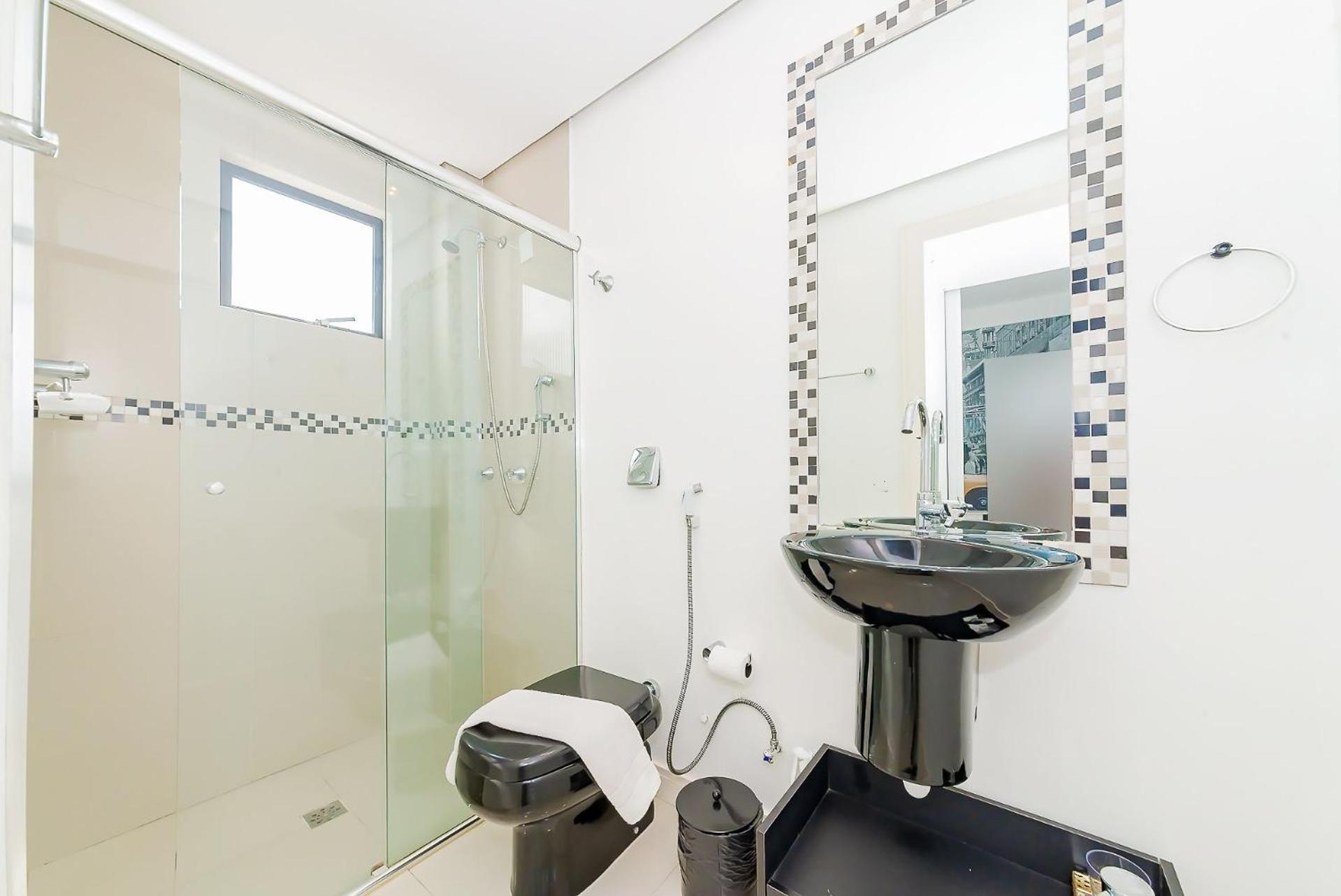 3 Suites Linda Vista Da Orla De Bc A 50M Da Praia - Somente Familiares Balneário Camboriú Exteriér fotografie