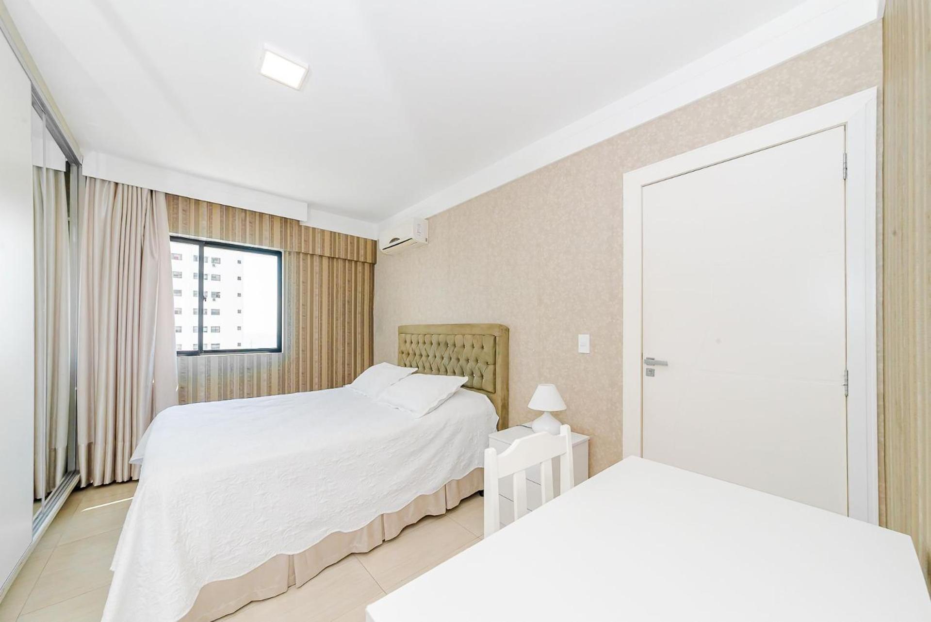 3 Suites Linda Vista Da Orla De Bc A 50M Da Praia - Somente Familiares Balneário Camboriú Exteriér fotografie
